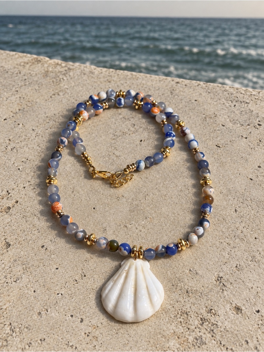 Shoushan stone beaded Necklace with kitten paw shell